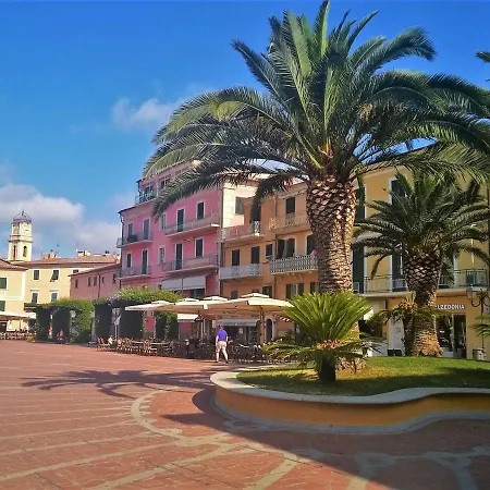 Casa Vacanze Porto Azzurro Holiday home *
